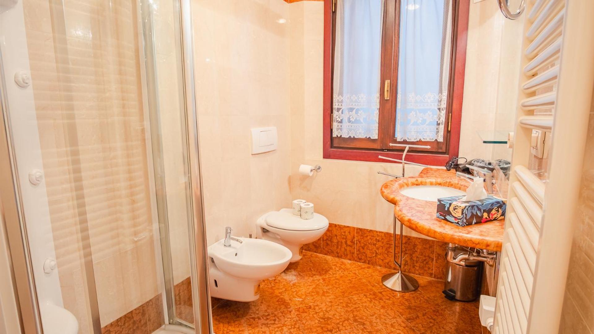 ボローニャPiazza Grande - Italian Homingアパートメント エクステリア 写真